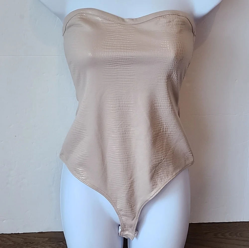 NWT Saints 21 bodysuit sz.M